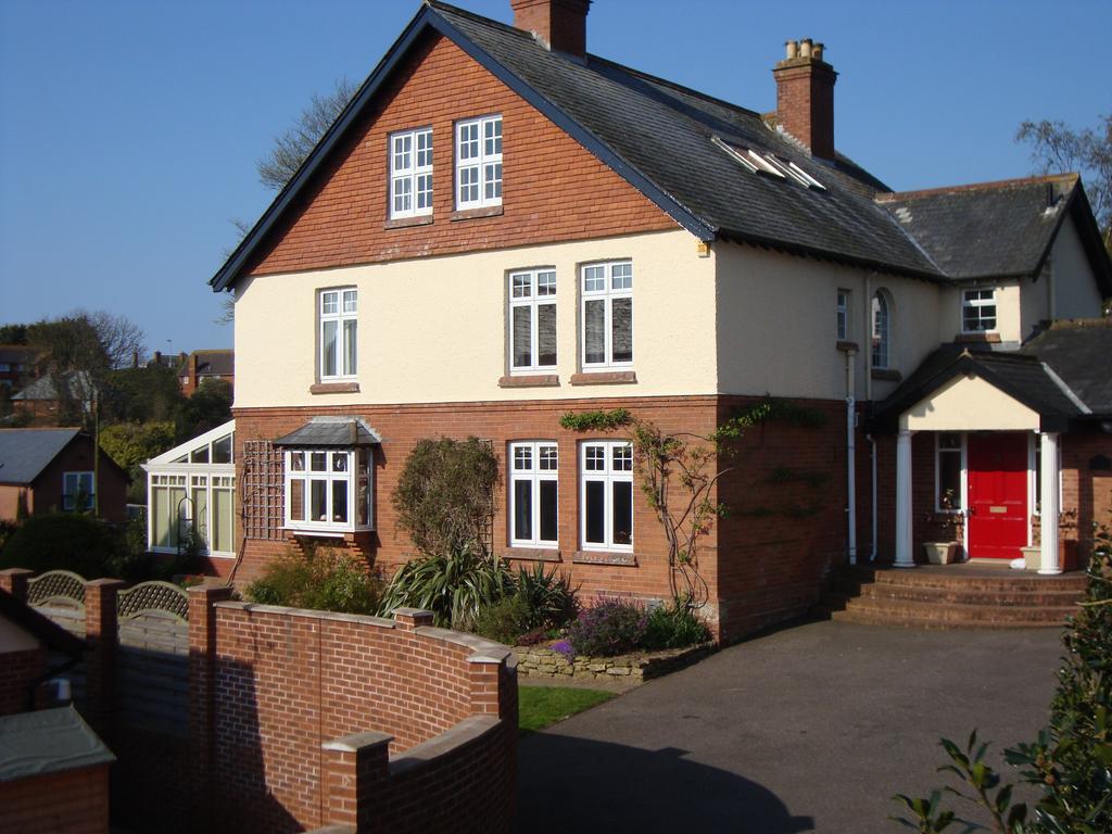 Stoneborough House 4*